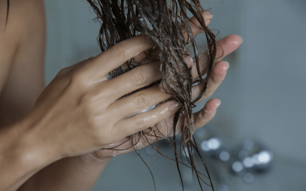 capelli-lavare