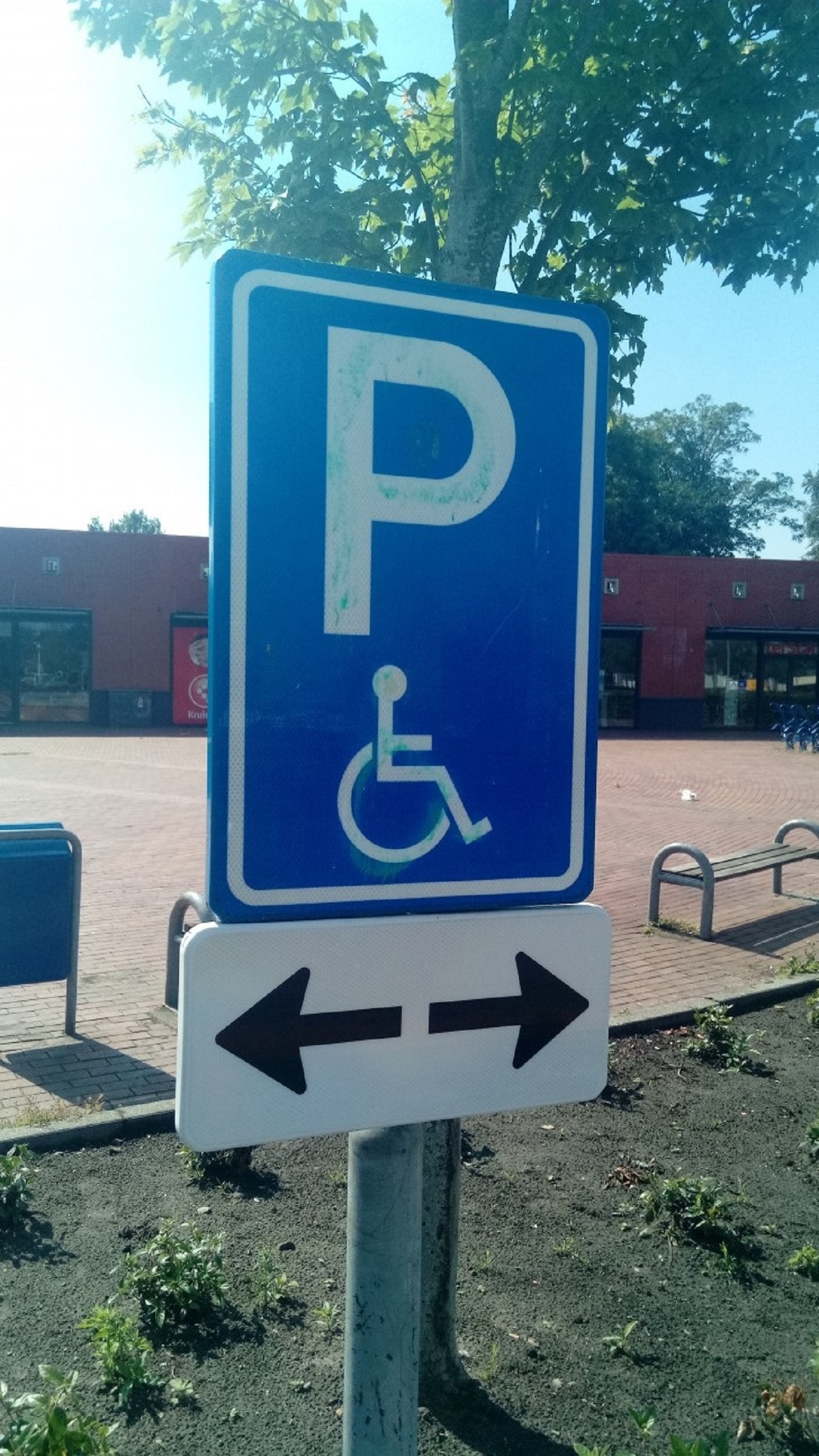 parcheggio riservato ai disabili