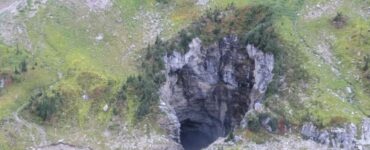 una grotta scoperta