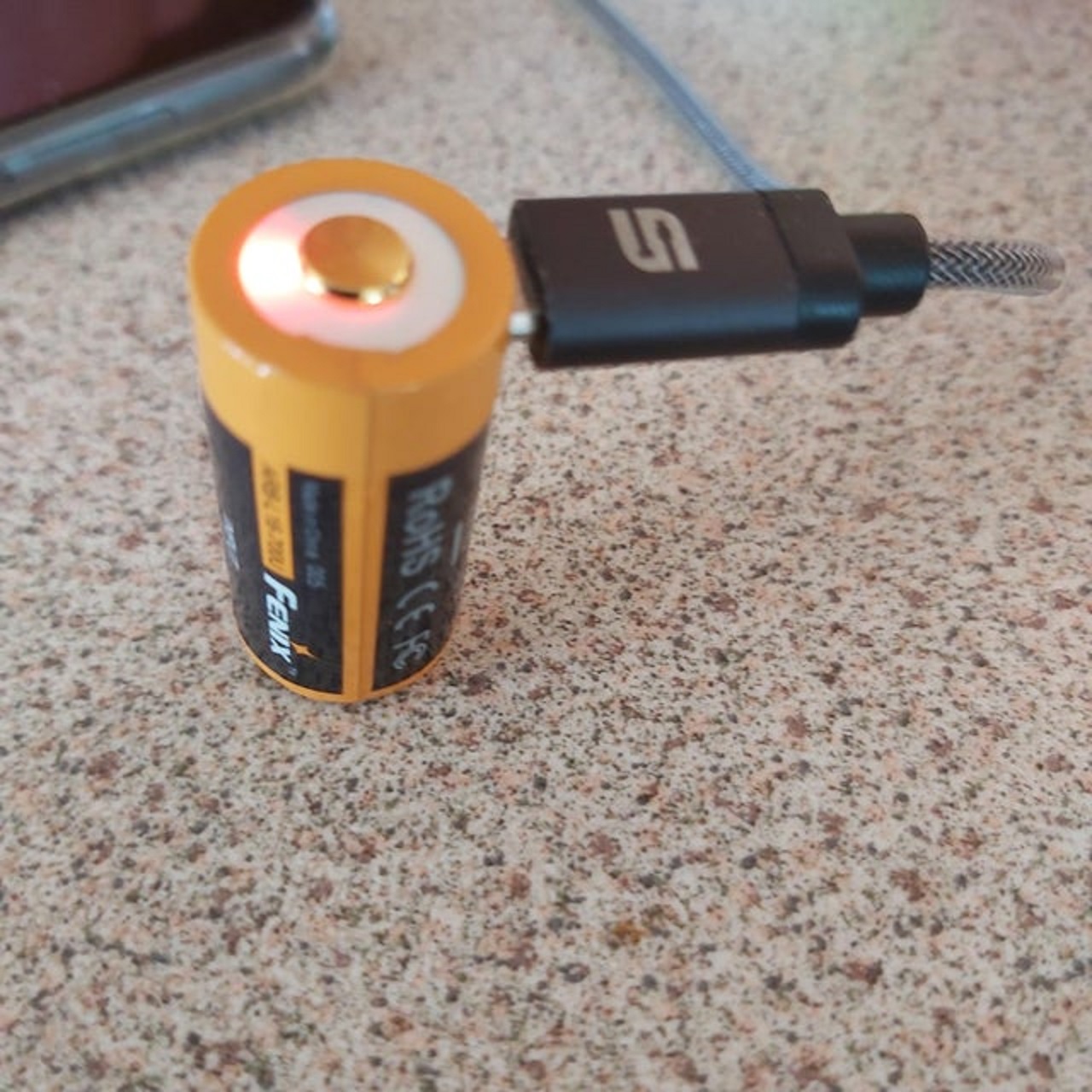 batteria ricaricabile tramite USB
