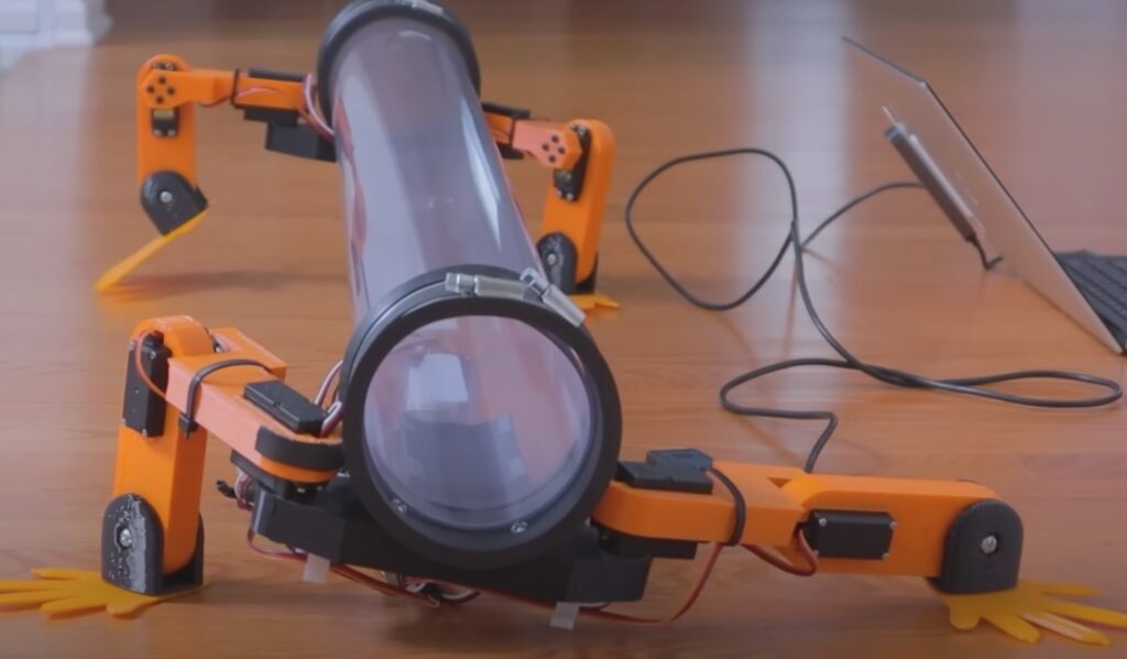 Fissatore con gambe robotiche