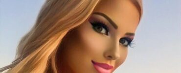 ragazza simile a Barbie