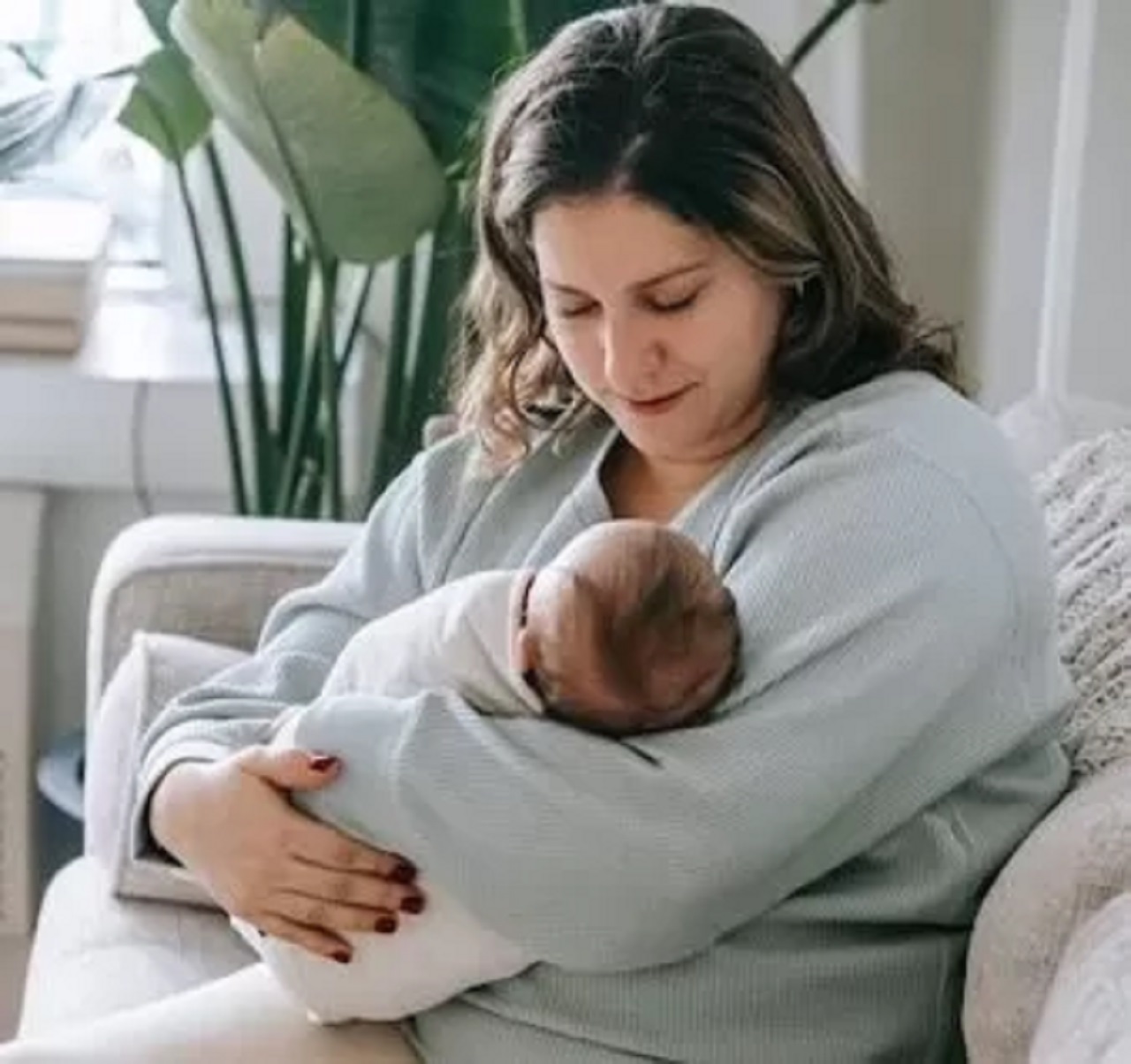 mamma ha trovato un metodo per far dormire il suo piccolo tutta la notte