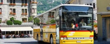 conducente di autobus al suo primo giorno di lavoro