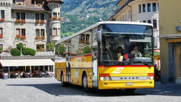 conducente di autobus al suo primo giorno di lavoro