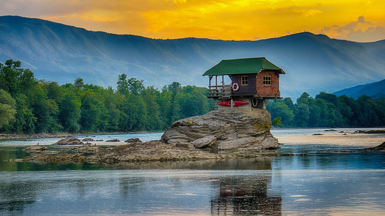 Casa sul fiume Drina